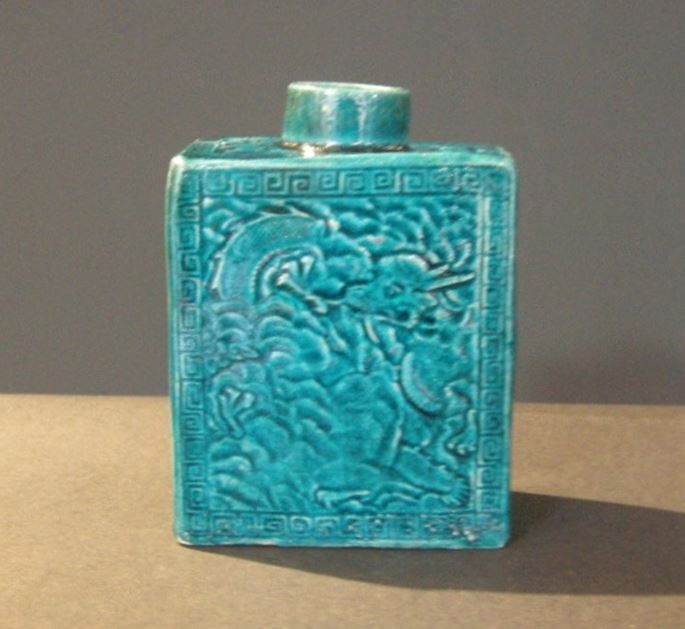 Teapot Biscuit bleu turquoise - decorated on each face with Dragon and on the side a tiger | MasterArt